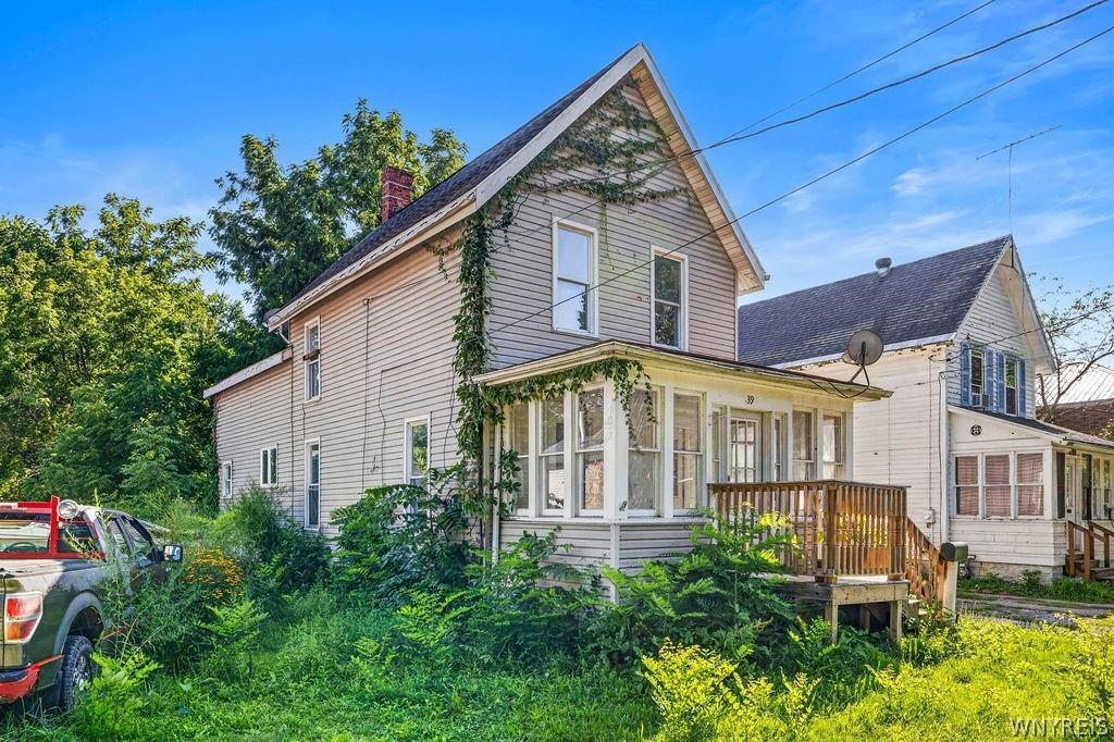 Palmer St, Gowanda, NY 14070