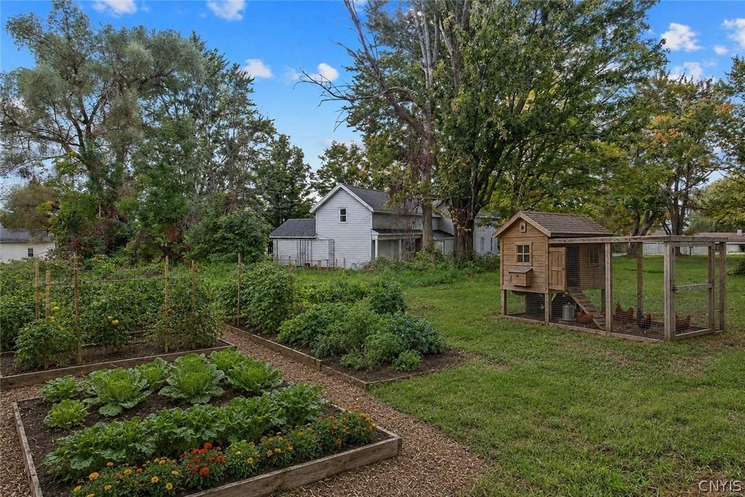 Pompey Center Rd, Manlius, NY 13104