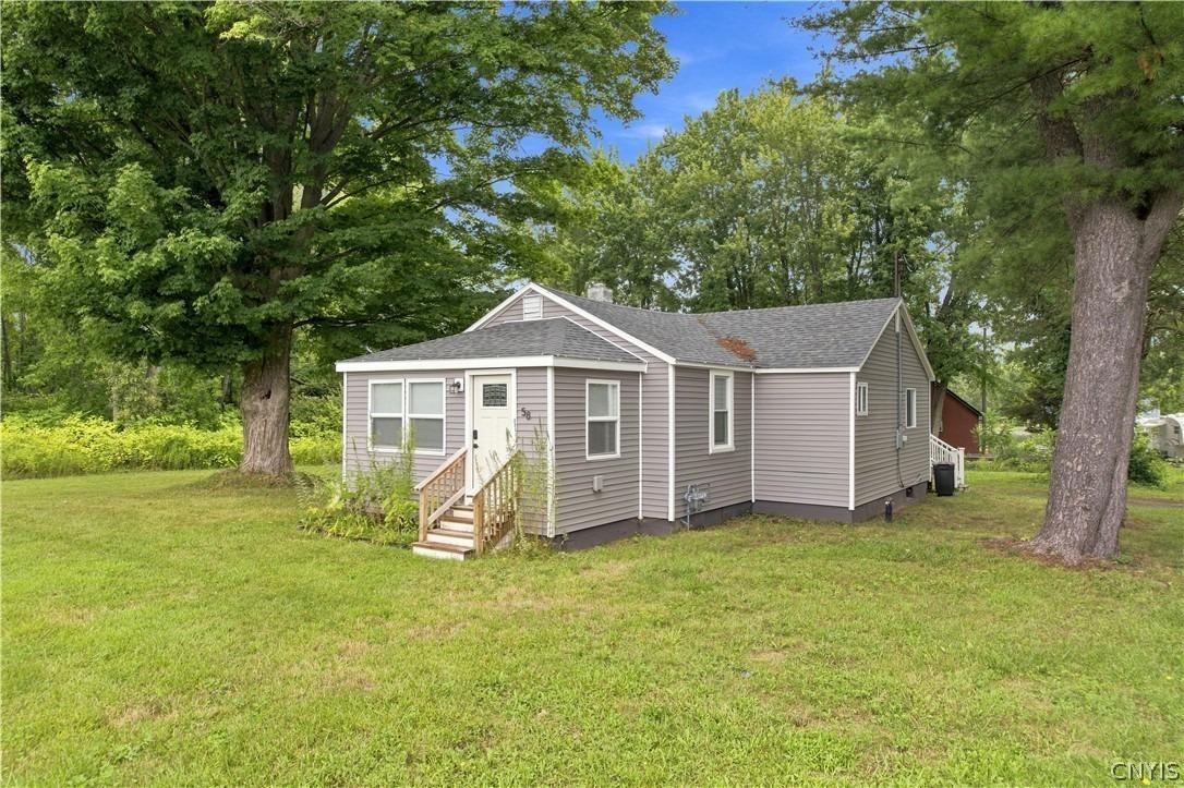 Van Ness Rd S, Baldwinsville, NY 13027