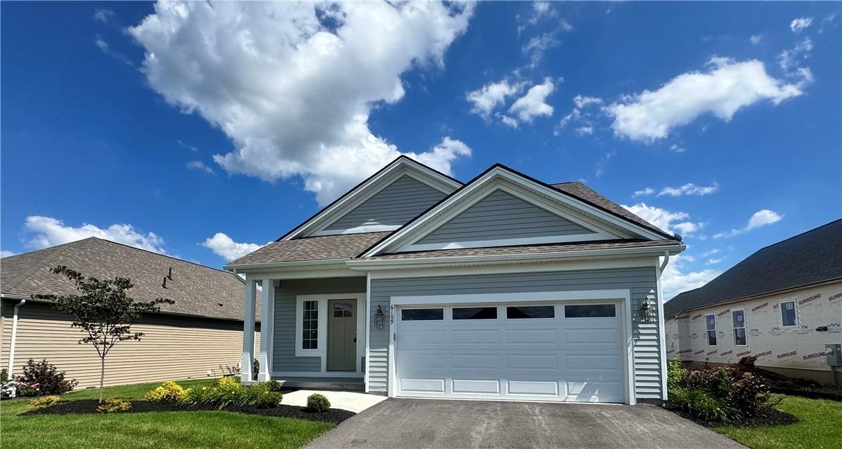 Caleb Ct, Farmington, NY 14425