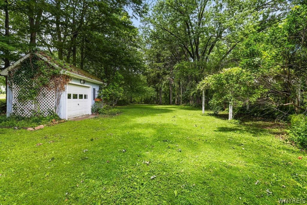 Versailles Rd, Derby, NY 14047