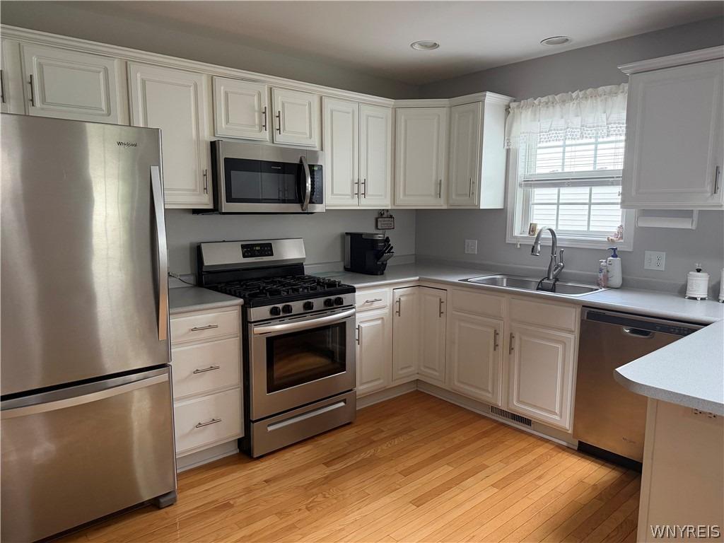 Astor Ridge Dr, Buffalo, NY 14228