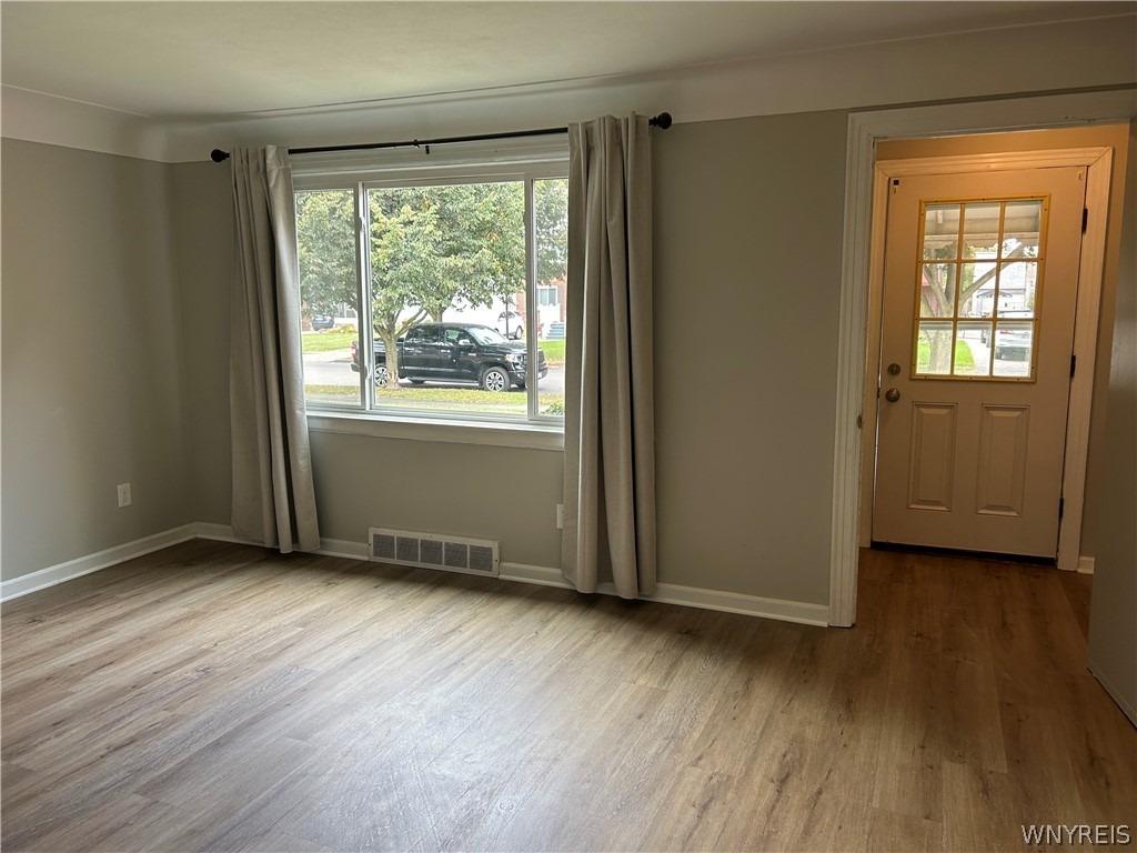 Kirkwood Dr, Buffalo, NY 14224