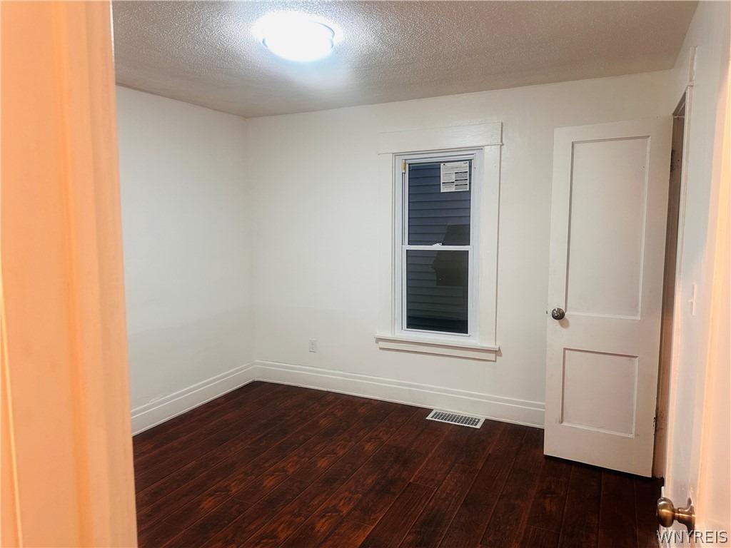 Clio Ave, Buffalo, NY 14220