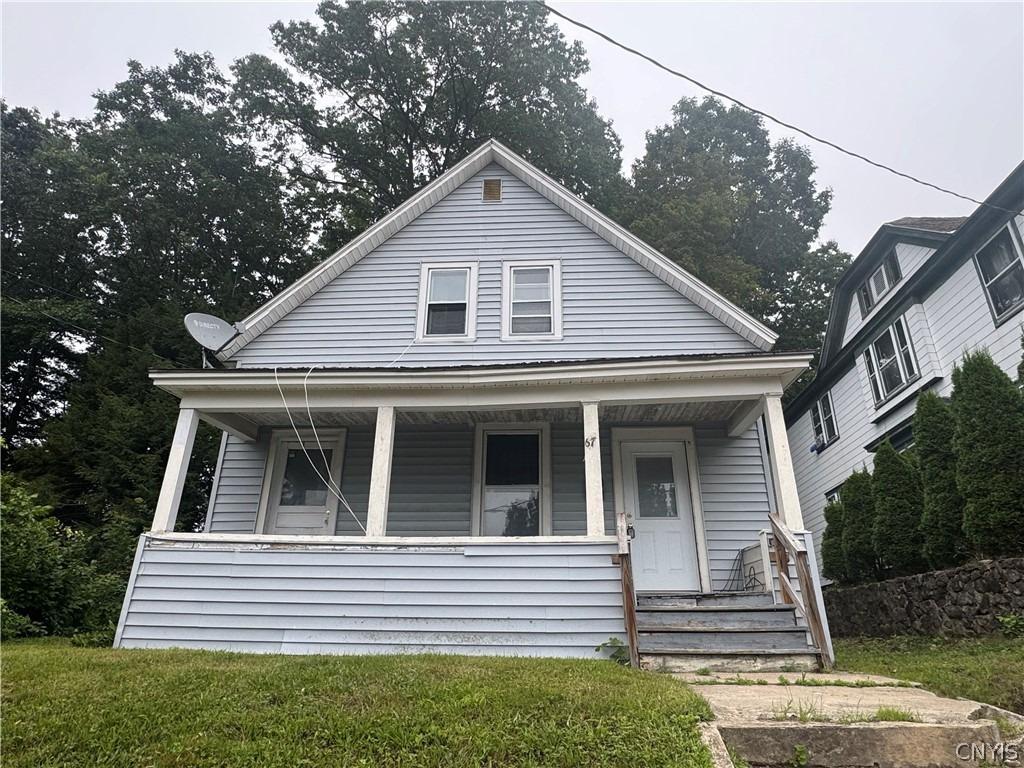 Montgomery St, Gloversville, NY 12078