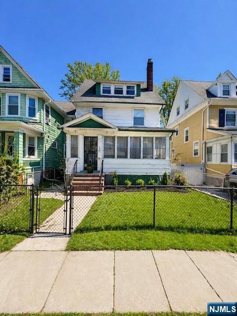 Emerson St, East Orange, NJ 07018