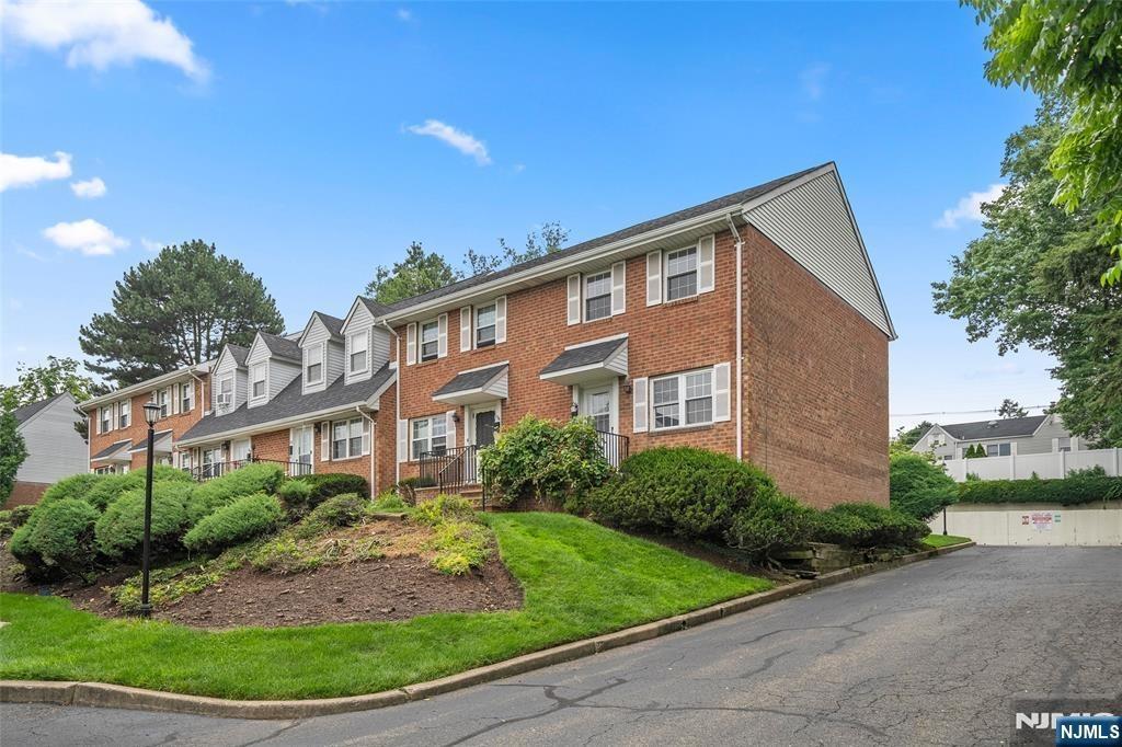 Parkview Dr, Teaneck, NJ 07666