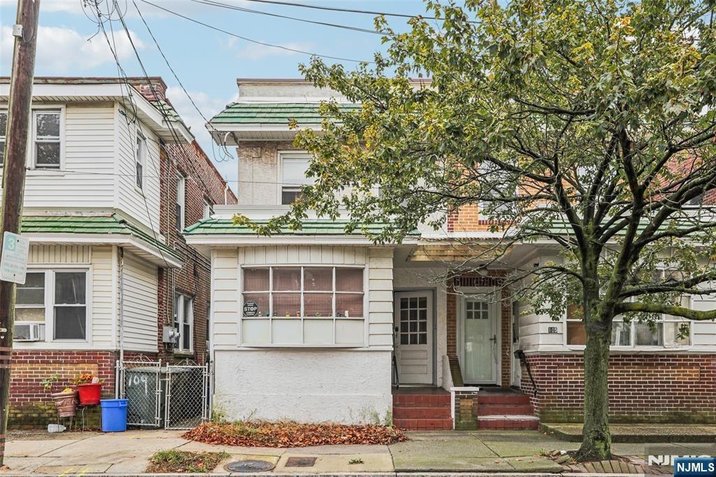 Saint Davids Pl, Atlantic City, NJ 08401