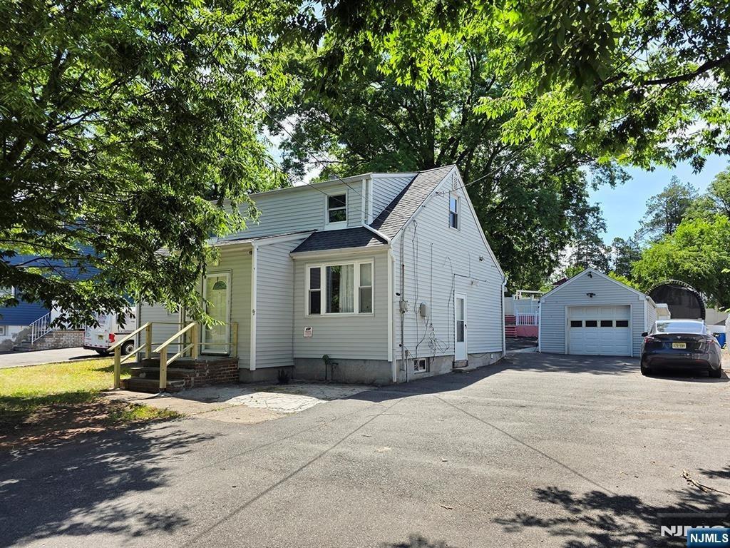 Liberty Ave, Hillside, NJ 07205