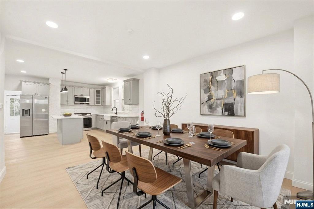 W 51st St, Bayonne, NJ 07002