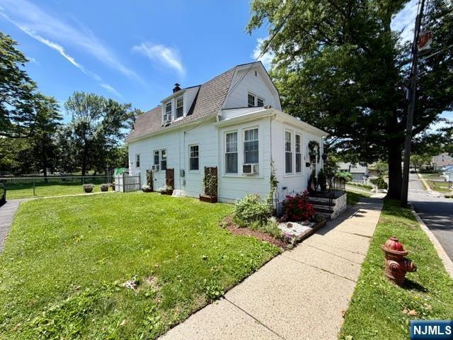 Hope St, Nutley, NJ 07110