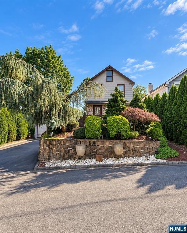 Montville Ave, Montville, NJ 07045