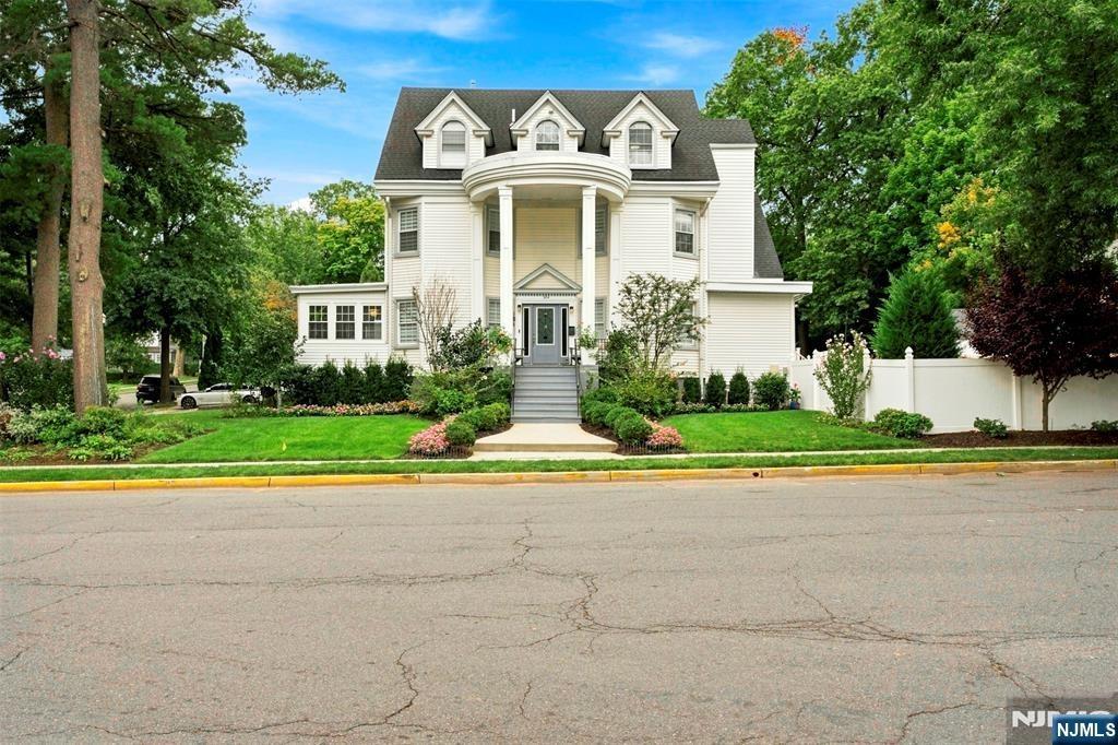 Highland Ave, Orange, NJ 07050