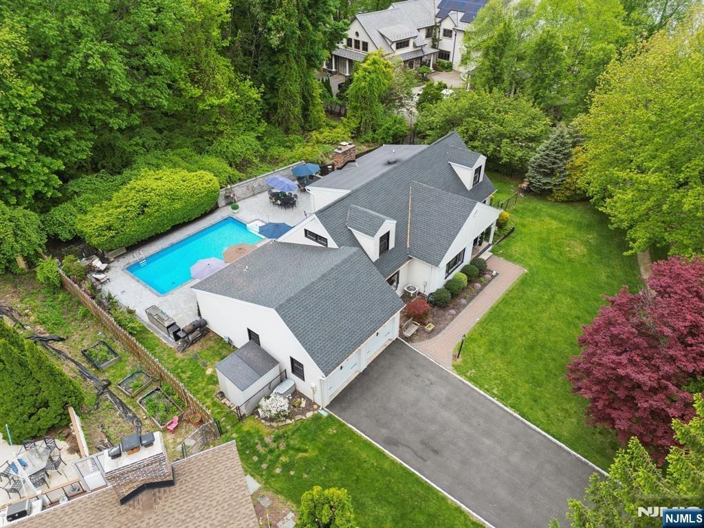 Auriemma Ct, Landing, NJ 07850
