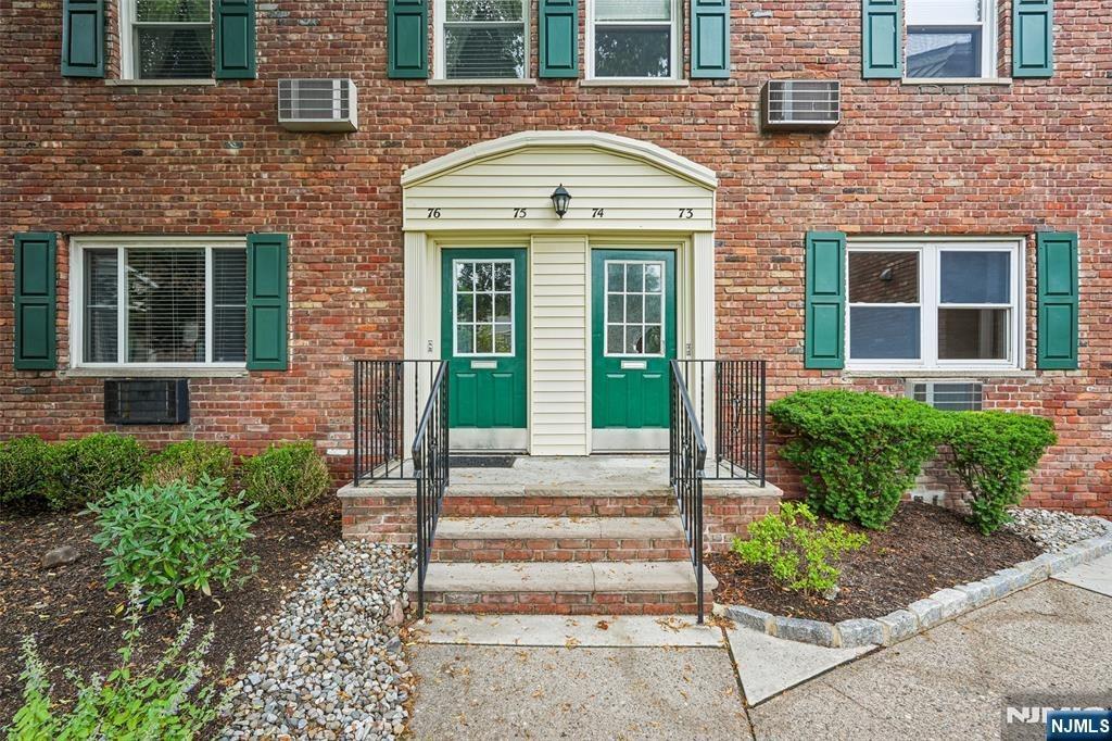 Roseland Ave, Caldwell, NJ 07006