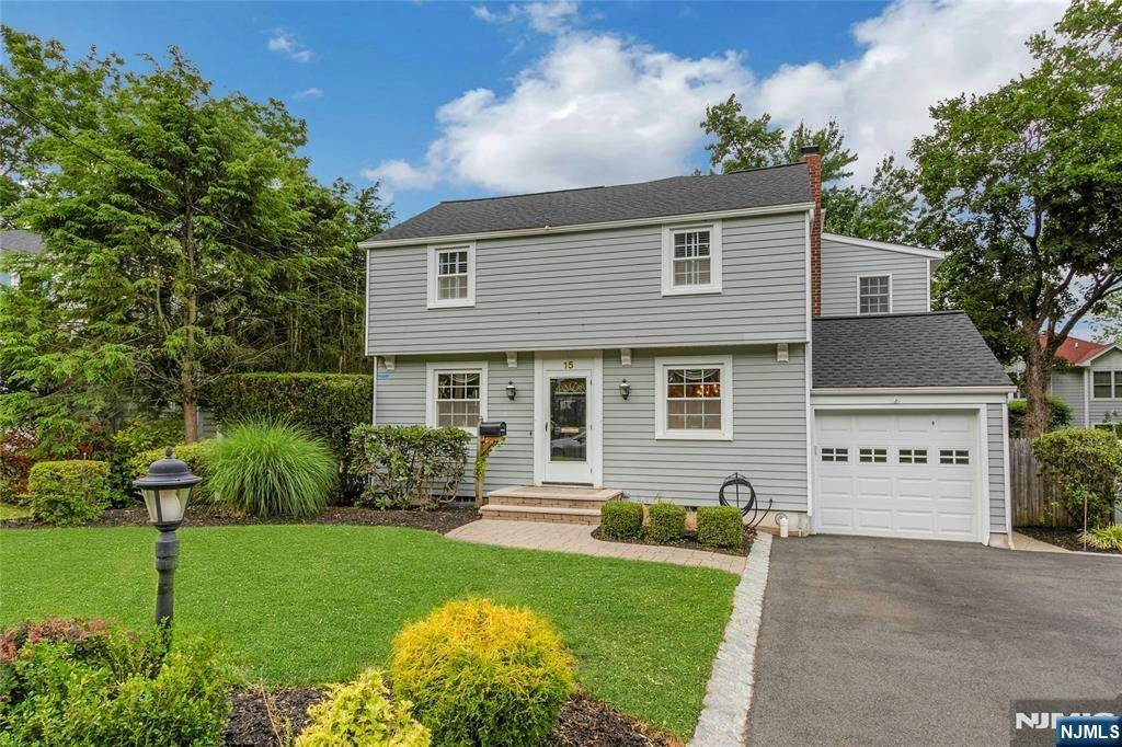 Colonial Rd, Tenafly, NJ 07670