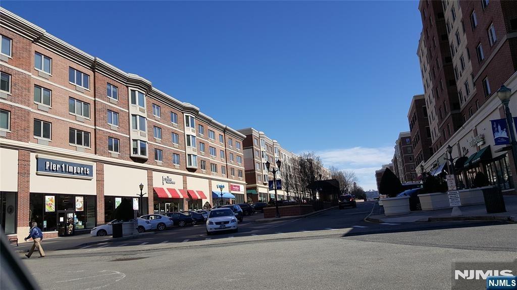 City Pl, Edgewater, NJ 07020