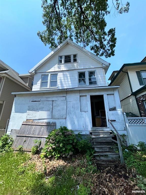 N 22nd St, East Orange, NJ 07017