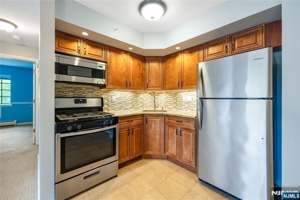 Faulkner Ct, Mahwah, NJ 07430
