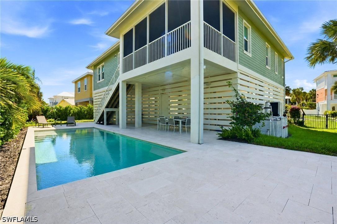 Hercules Dr, Fort Myers Beach, FL 33931