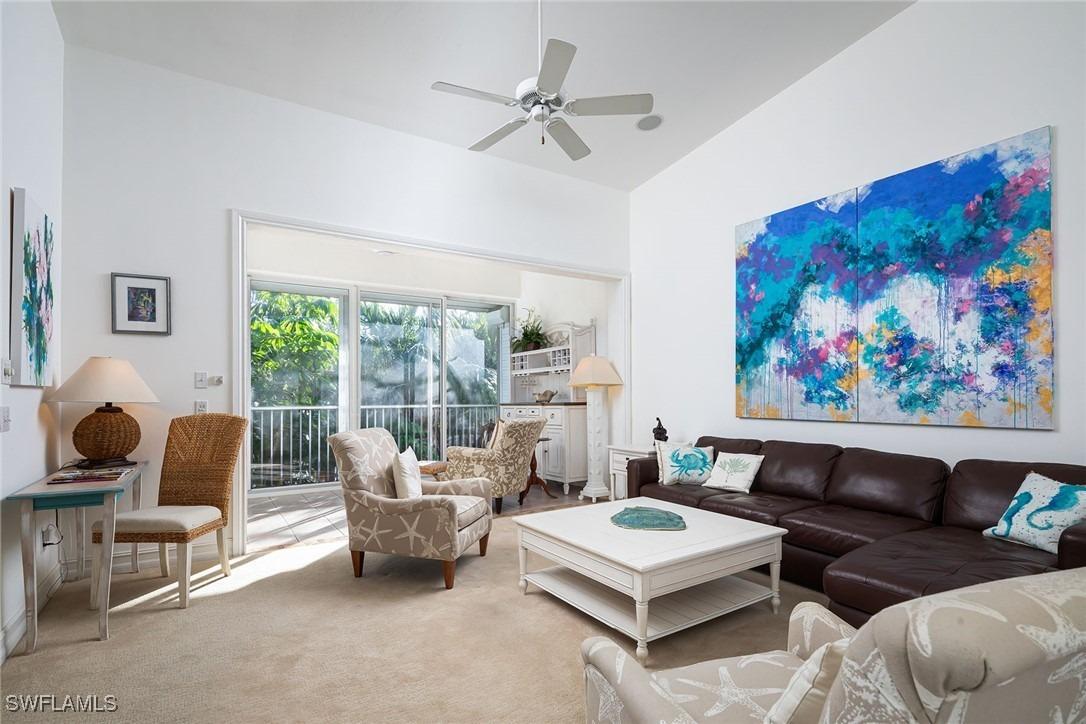 Bentwater Cir, Naples, FL 34108