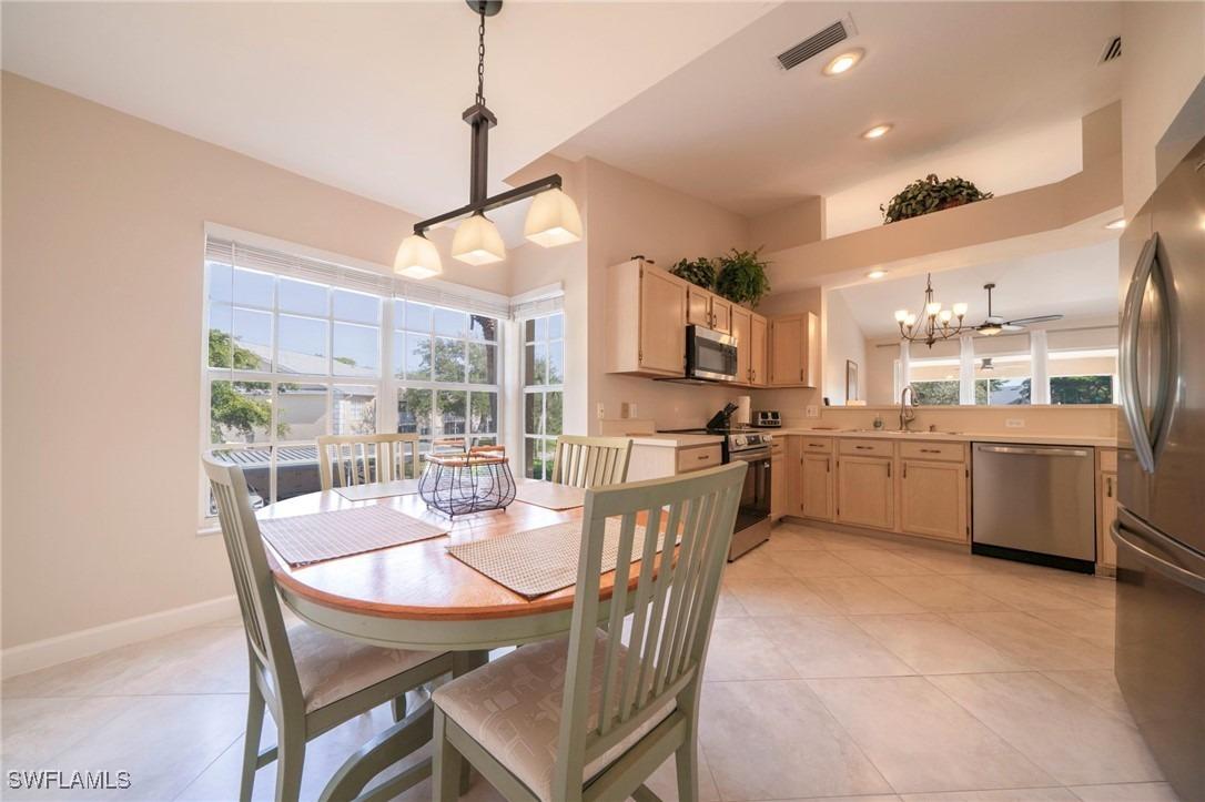 Wiggins Lake Ct, Naples, FL 34110