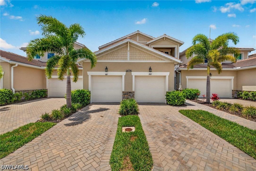 Arboretum Cir, Naples, FL 34112