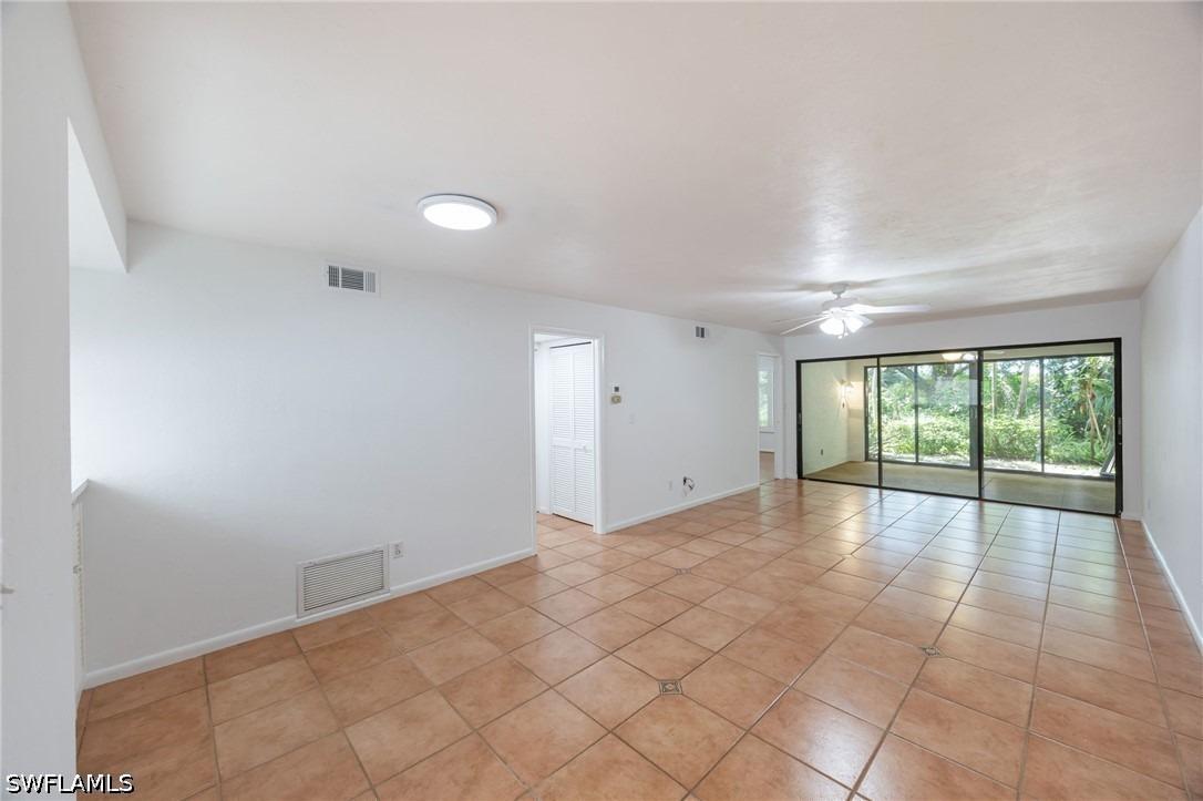 10th St N, Naples, FL 34103