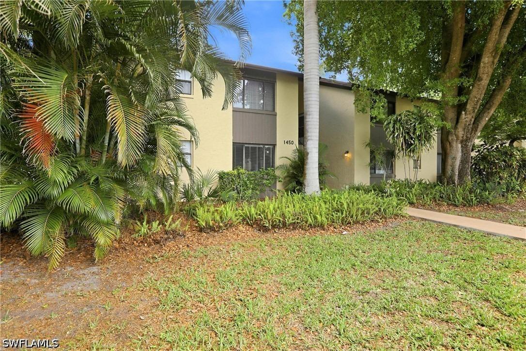 Green Valley Cir, Naples, FL 34104