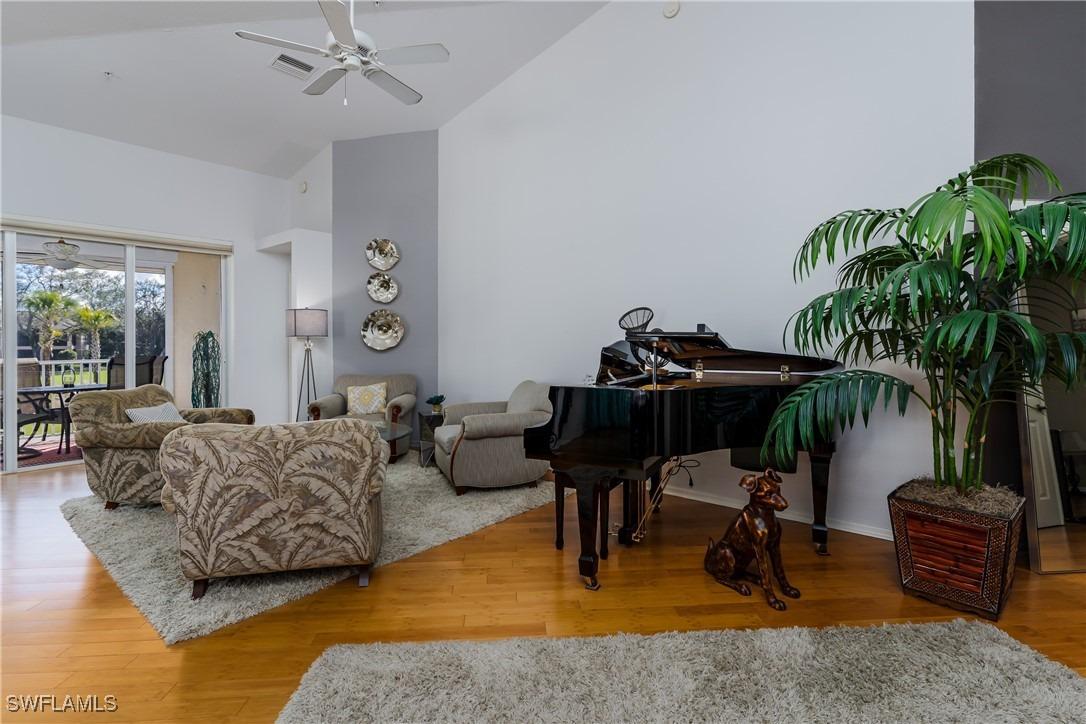 Lalique Cir, Naples, FL 34119