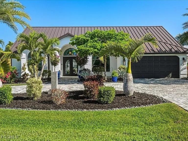 Powder Puff, Punta Gorda, FL 33955
