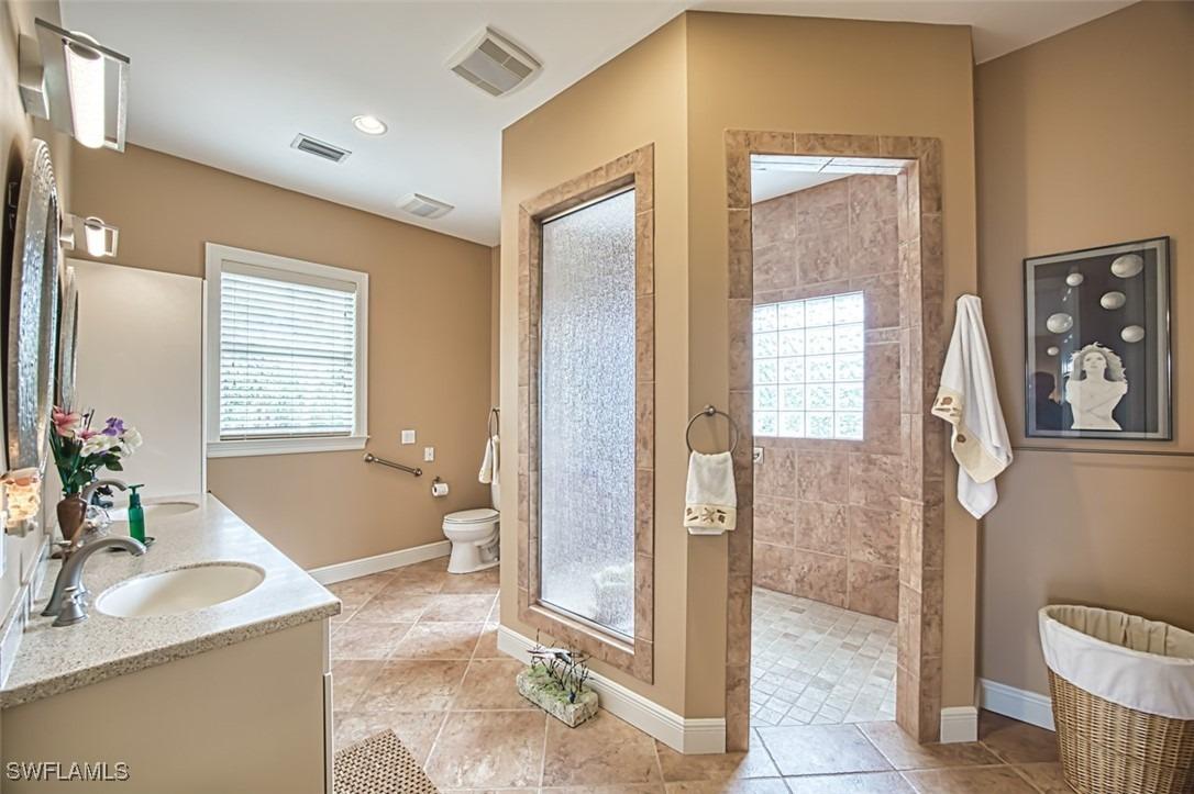 Umbrella Pool Rd, Sanibel, FL 33957