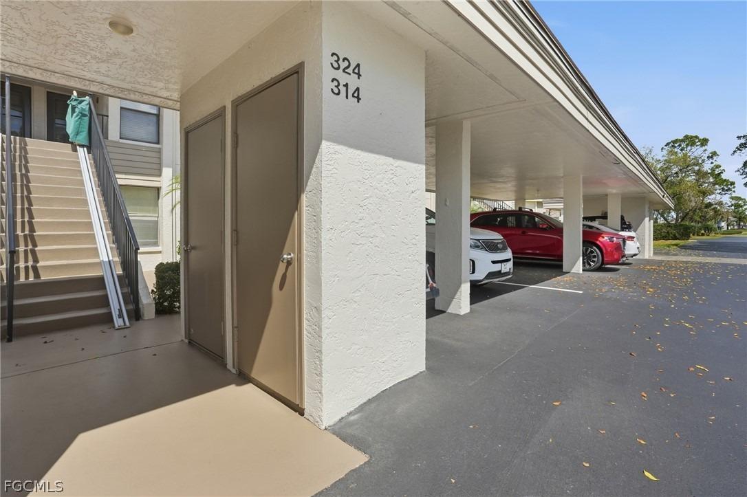 Trailwinds Dr, Fort Myers, FL 33907