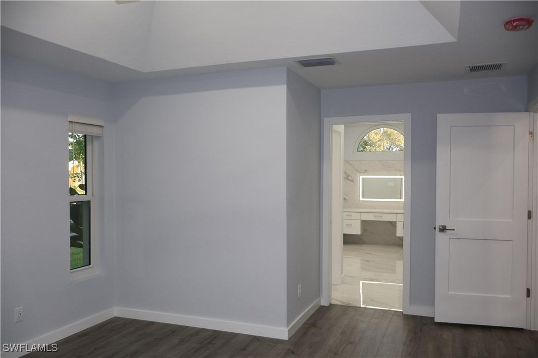 Sunbury Ct, Naples, FL 34104