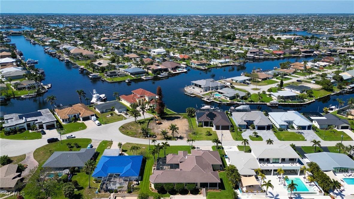 Seville Ct, Cape Coral, FL 33904