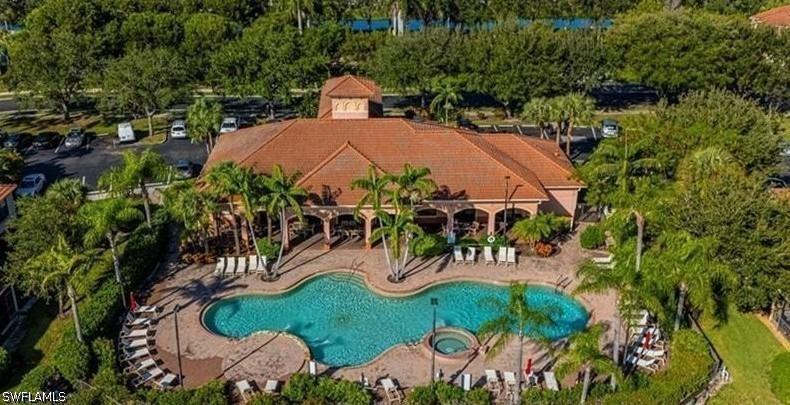 Bristol Cir, Naples, FL 34120