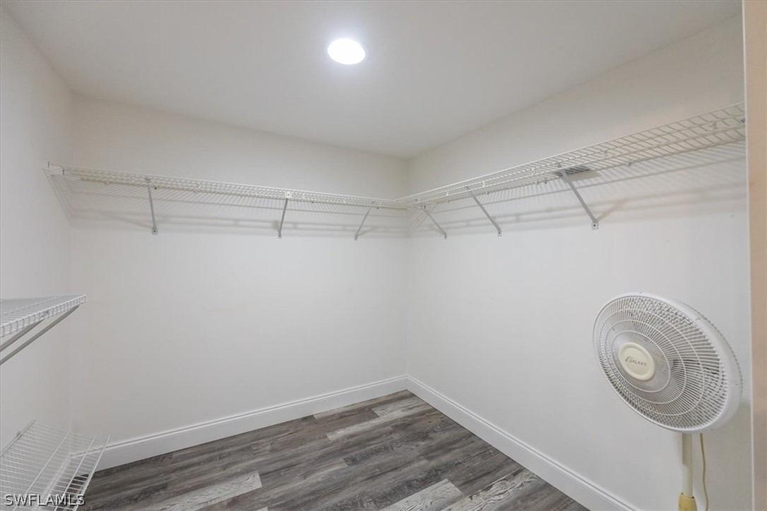 Kings Lake Blvd, Naples, FL 34112