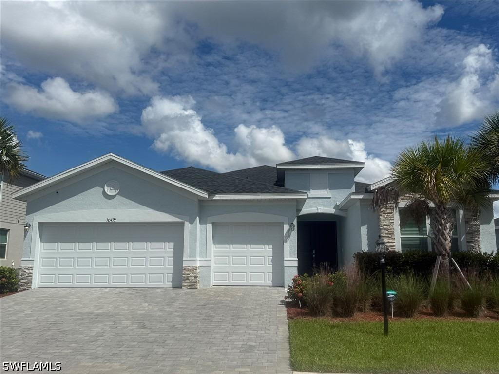 Mineral Ct, North Fort Myers, FL 33917