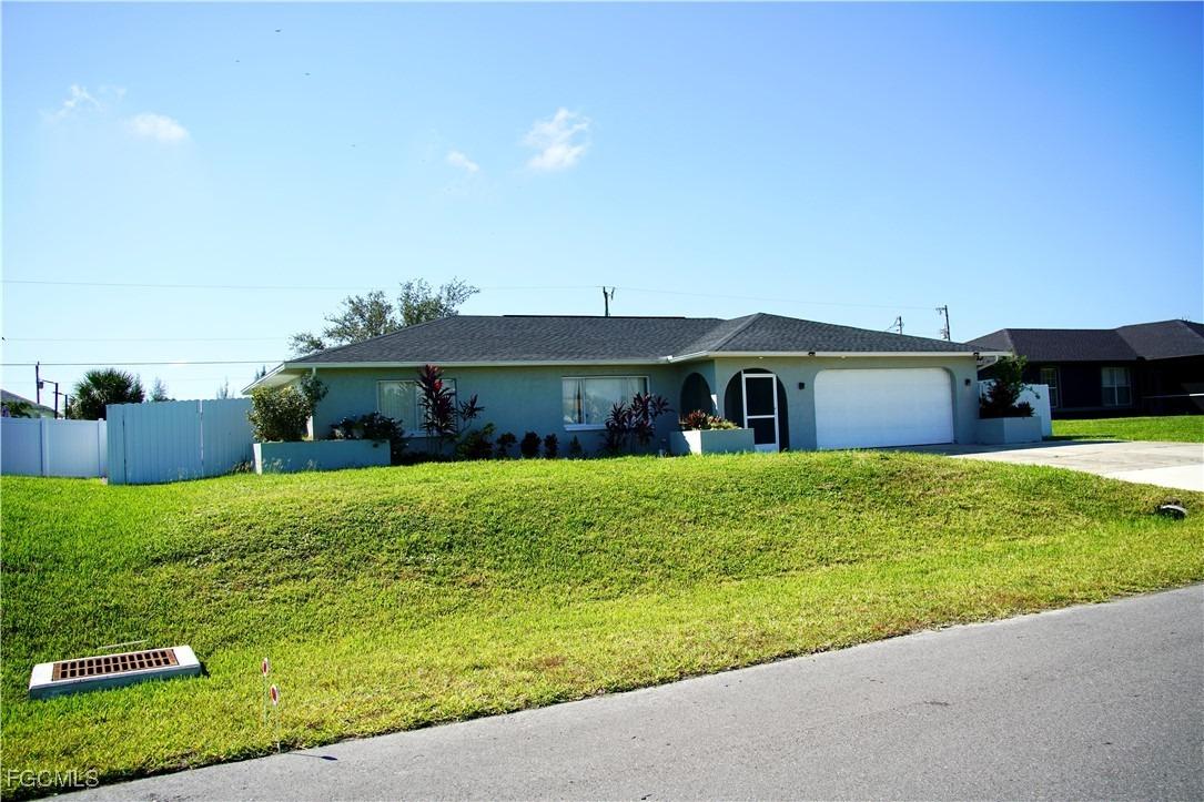 Ne 9th Ter, Cape Coral, FL 33909