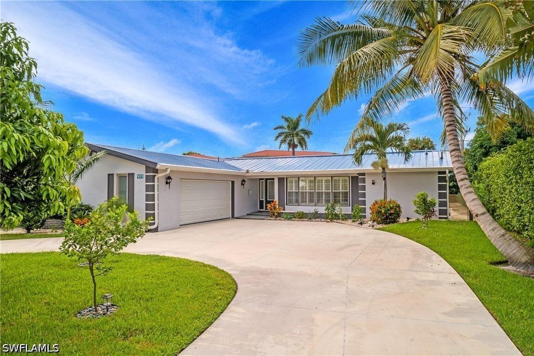 Wisconsin Dr, Naples, FL 34103