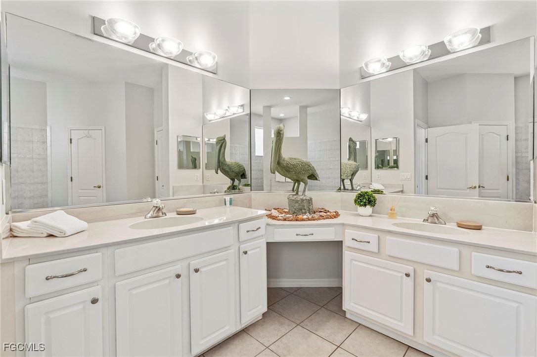 Sw 25th Pl, Cape Coral, FL 33914