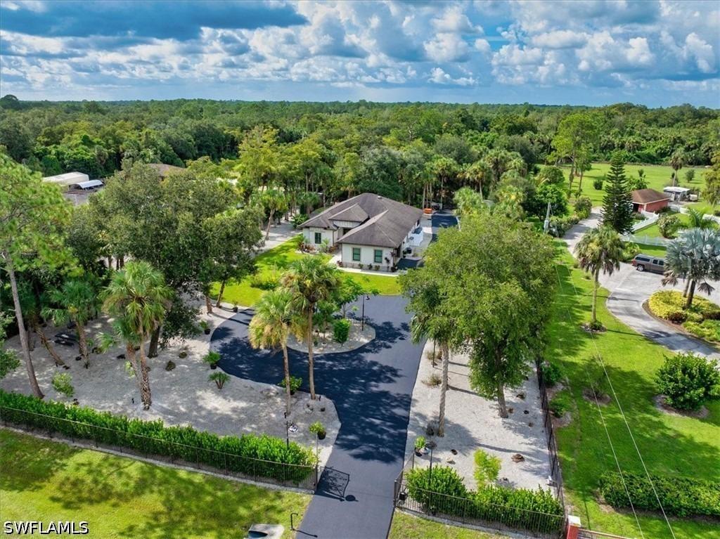 16th Ave Nw, Naples, FL 34120