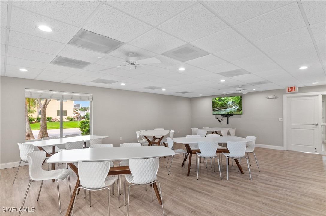 12th Ave S, Naples, FL 34102