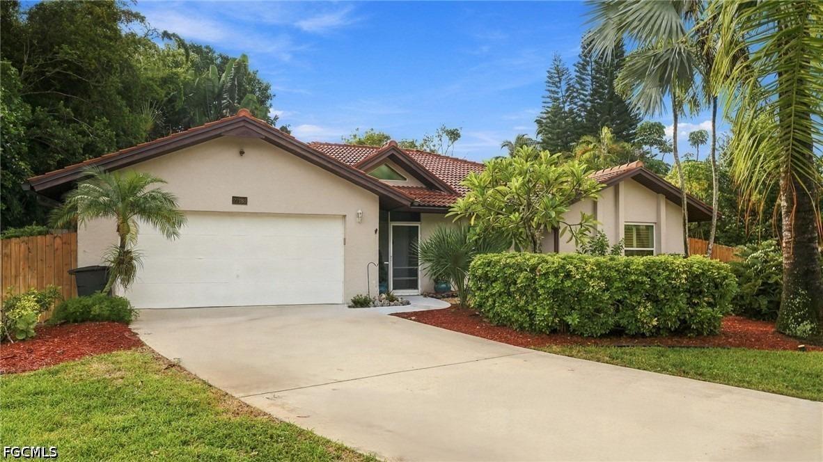Edenbridge Ct, Bonita Springs, FL 34135