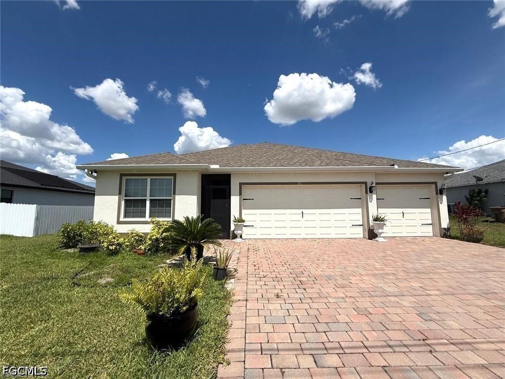 Ne 6th Pl, Cape Coral, FL 33909
