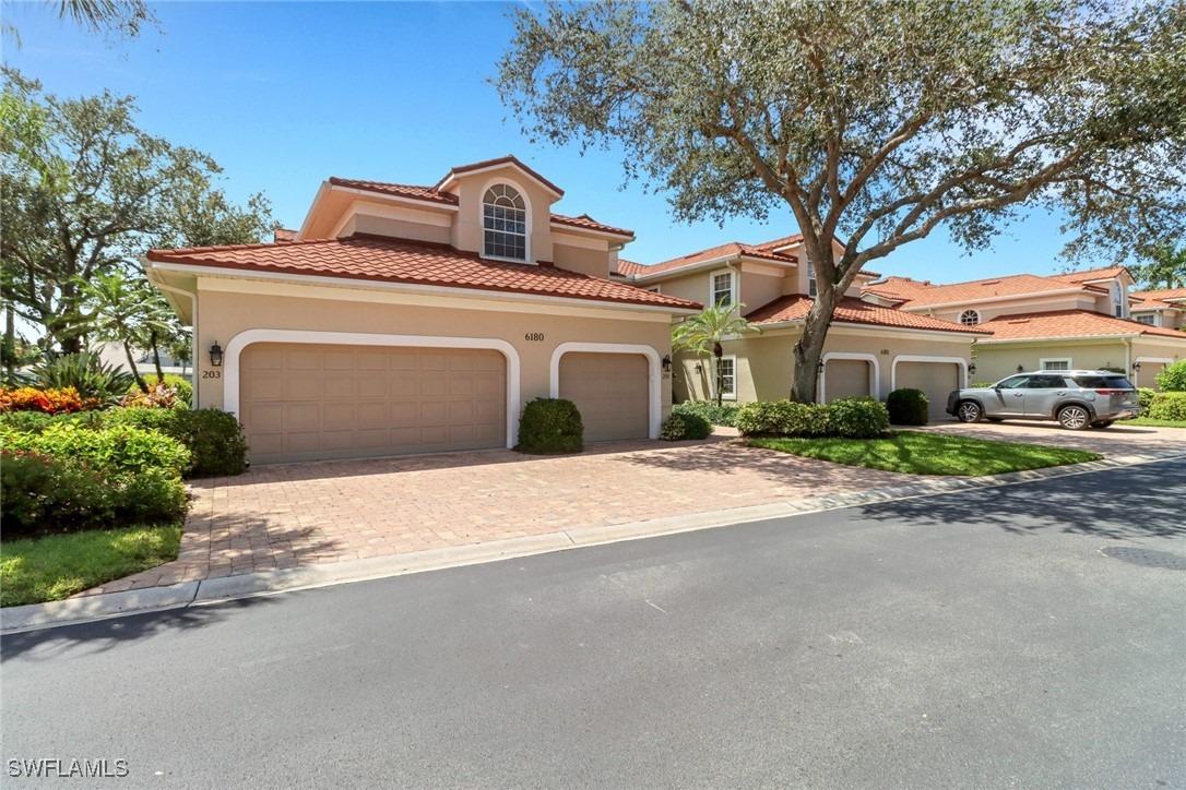 Reserve Cir, Naples, FL 34119