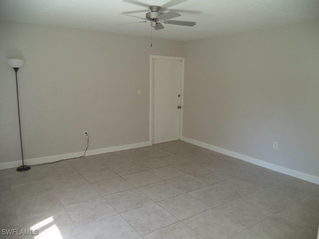 Country Rd, Fort Myers, FL 33919