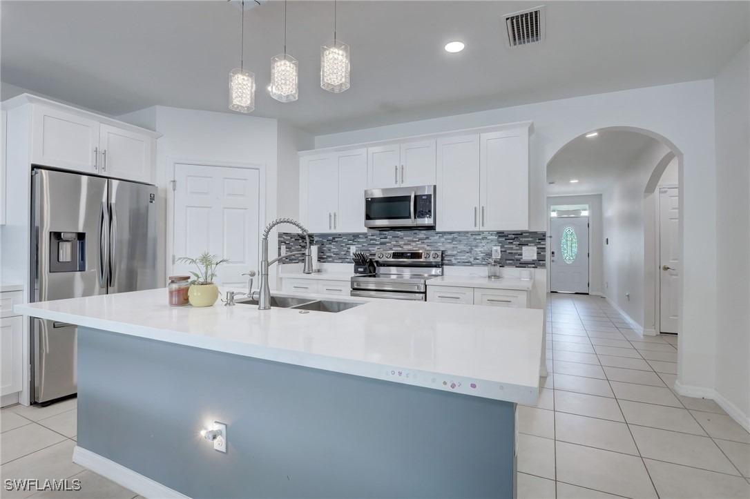 Sw 6th Ave, Cape Coral, FL 33991