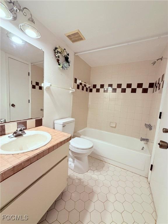 Westchester Blvd, Punta Gorda, FL 33980