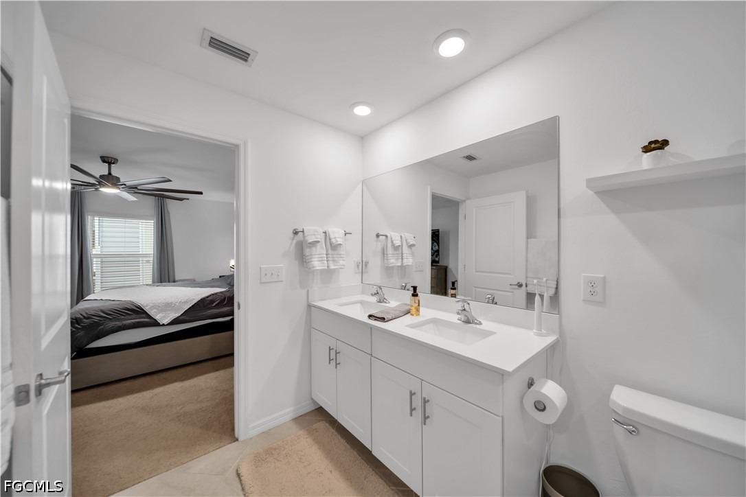 Ne 33rd Ln, Cape Coral, FL 33909